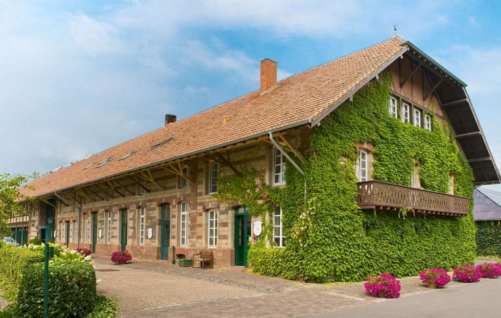 Der Linslerhof - Hotel, Restaurant, Events&Natur Überherrn Exterior foto